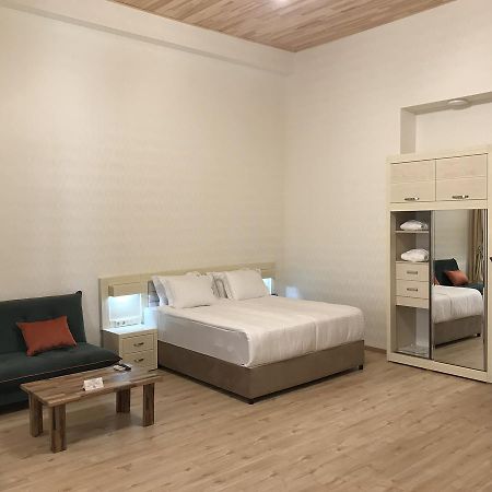 Full Comfort Apartment On Aghmashenebeli Tiflis Dış mekan fotoğraf