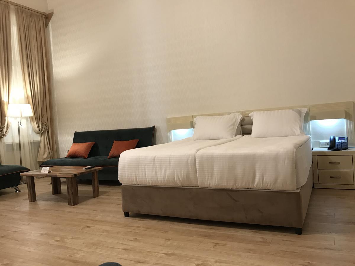 Full Comfort Apartment On Aghmashenebeli Tiflis Dış mekan fotoğraf