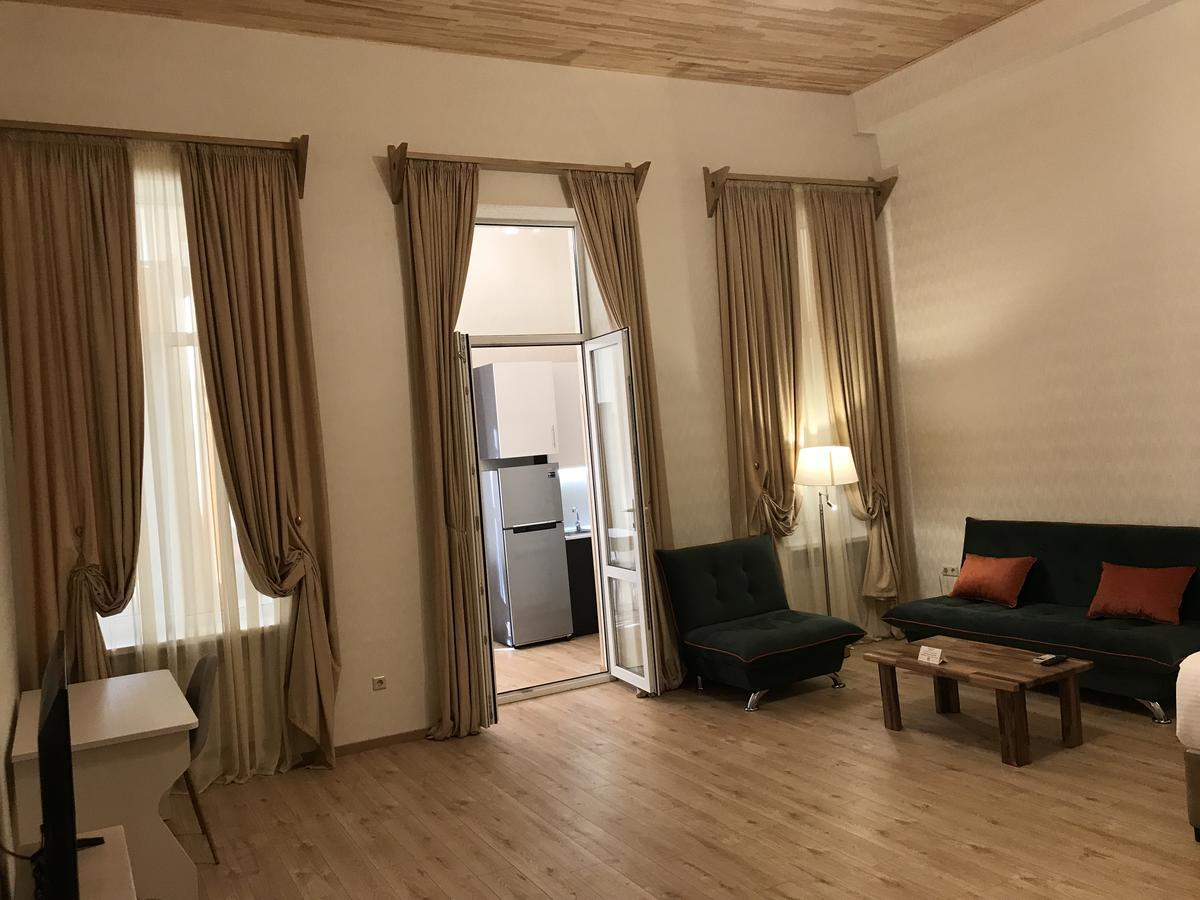 Full Comfort Apartment On Aghmashenebeli Tiflis Dış mekan fotoğraf